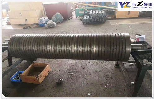 輥式磁選機(jī)，四川輥式磁選機(jī)原理_超強(qiáng)磁皮帶式磁選機(jī)結(jié)構(gòu)_四川輥式磁選機(jī)原理生產(chǎn)廠家 