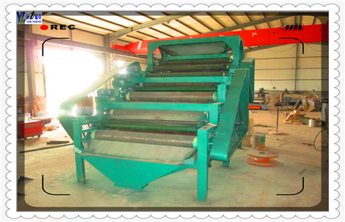 干式磁選機，干式磁選機能蓬勃事業(yè)的生機!_磁性礦粒鐵礦錳礦干式磁選機_干式強磁選機怎樣才能增加高磁感強度的屬性？工作視頻皮帶及結(jié)構(gòu)價格