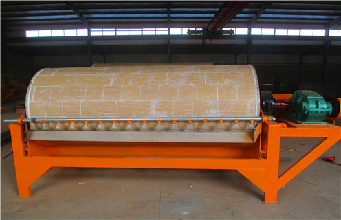 濕式磁選機(jī)，錳礦濕式磁選機(jī)的實(shí)用性從何體現(xiàn)_釩鈦鐵礦錳礦濕式磁選機(jī)的實(shí)用性從何體現(xiàn)型號(hào)參數(shù)及磁場(chǎng)強(qiáng)度 