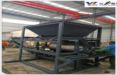 石英砂磁選機(jī)，石英砂除鐵提純方法簡(jiǎn)介_(kāi)石英砂除鐵提純方法簡(jiǎn)介一般為多少_磁塊如何排列